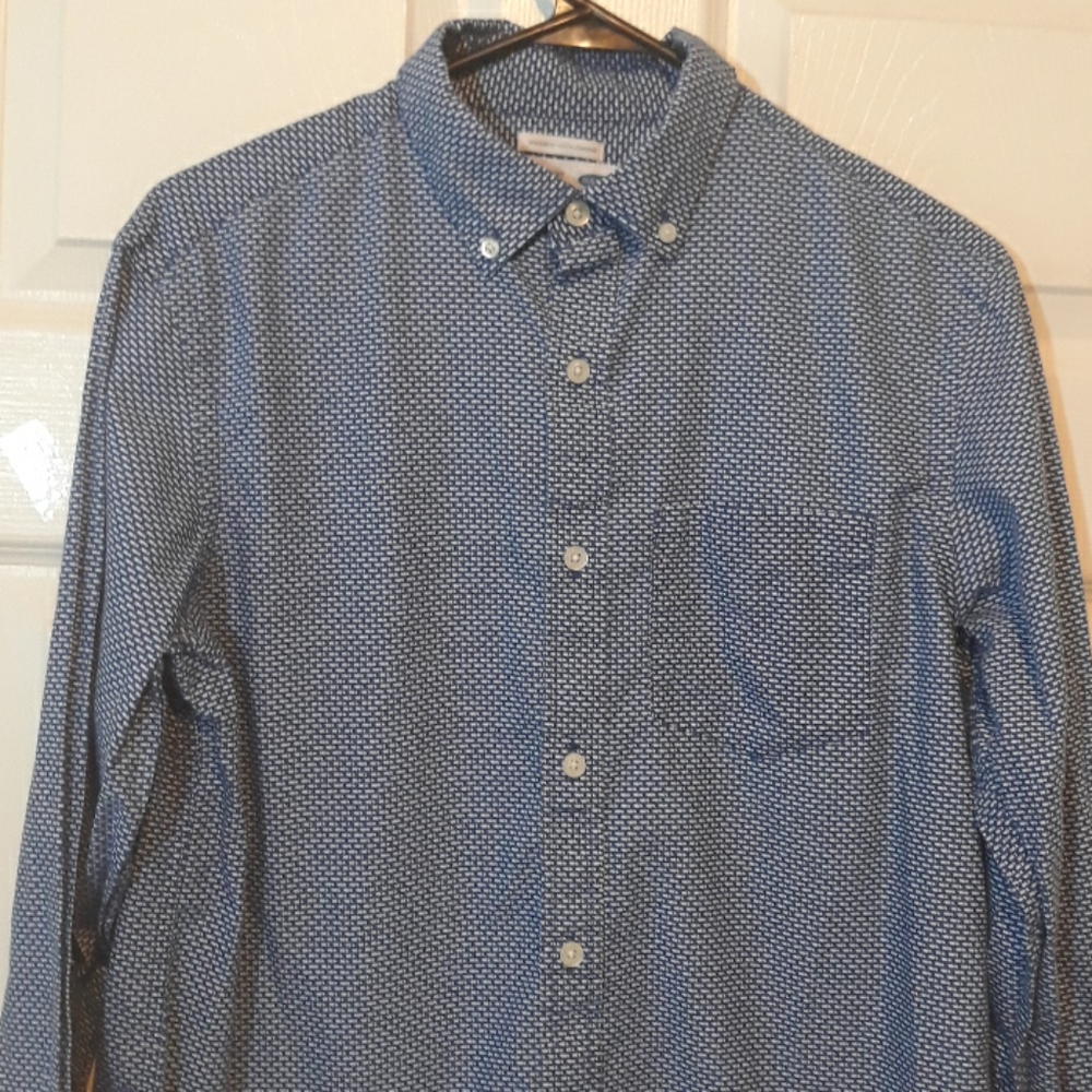 Old Navy shirt.